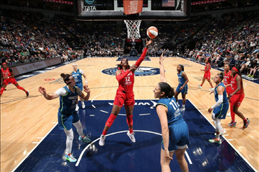 自由人VS阳光：2023年WNBA女篮赛程大揭秘！自由之战即将点燃激情！
