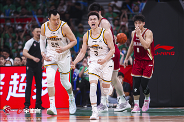 南京同曦队宣布签下前NBA球员林书豪，孙熔孝将转会上海队